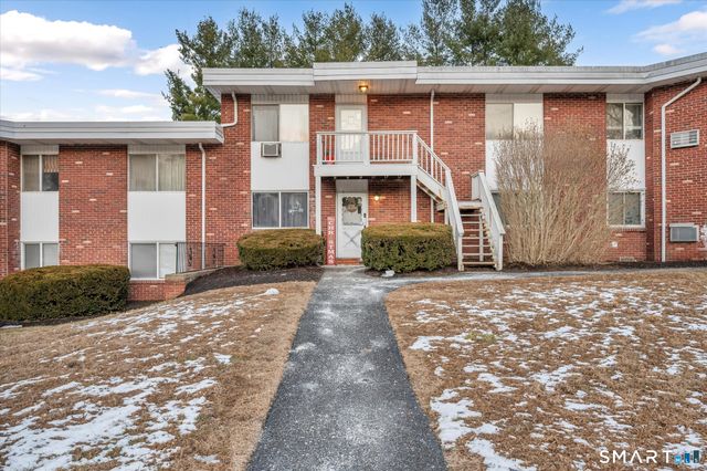 26 Candlewood Lake Road South APT 1, New Milford, CT 06776