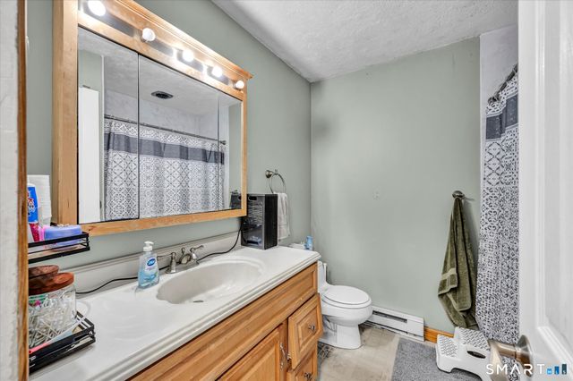 26 Candlewood Lake Road South APT 1, New Milford, CT 06776