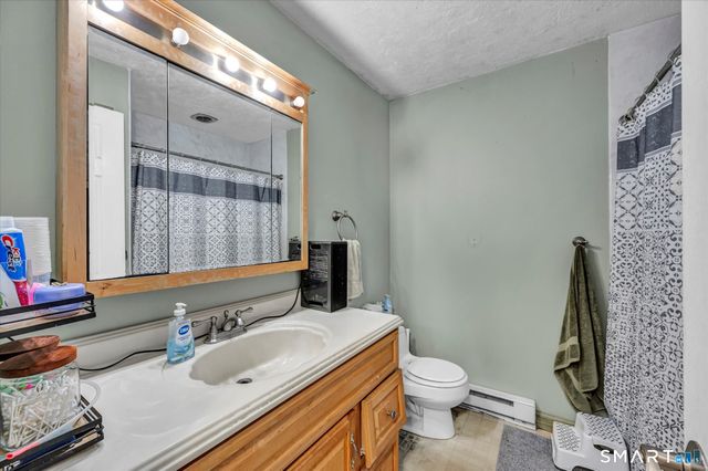 26 Candlewood Lake Road South APT 1, New Milford, CT 06776