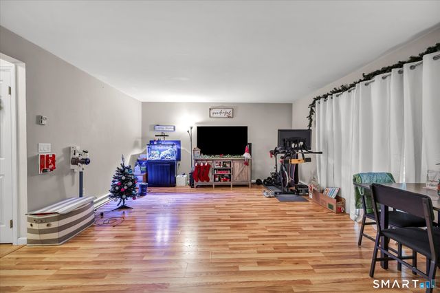 26 Candlewood Lake Road South APT 1, New Milford, CT 06776