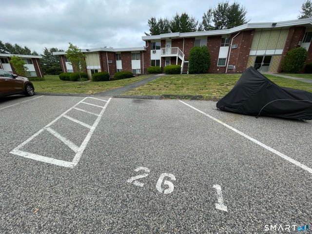 26 Candlewood Lake Road South APT 1, New Milford, CT 06776