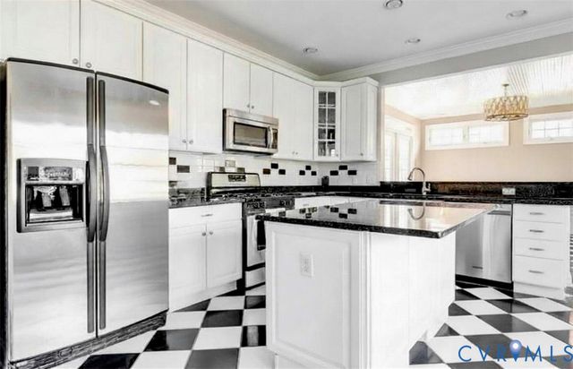 4006 Monument Ave, Richmond, VA 23230