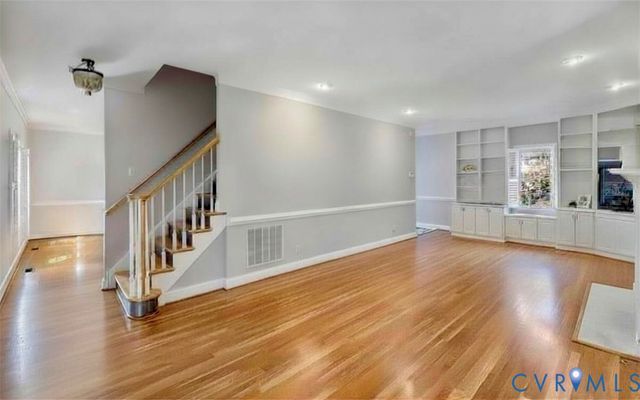 4006 Monument Ave, Richmond, VA 23230