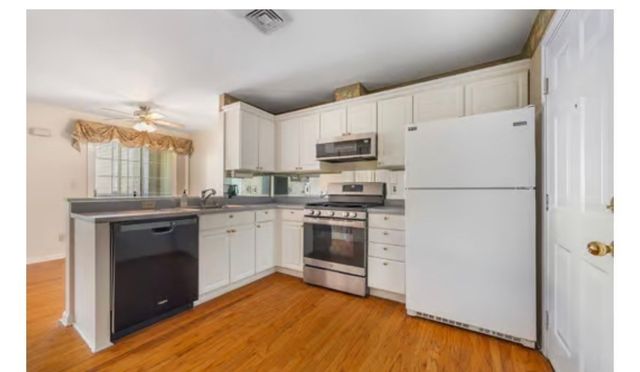 208 Gazebo Circle 208, Reading, MA 01867