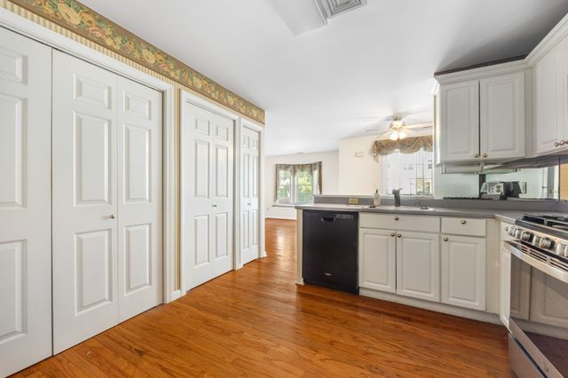 208 Gazebo Circle 208, Reading, MA 01867
