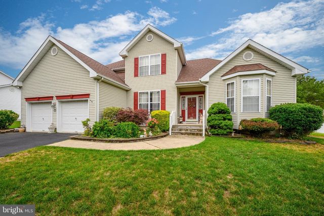 37 HANNAH LEE RD, Barnegat, NJ 08005