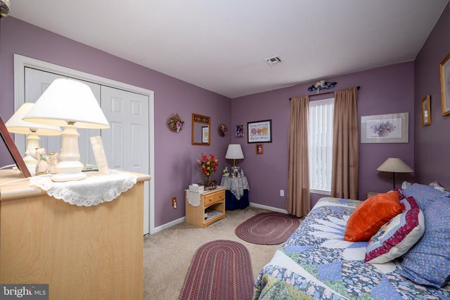 37 HANNAH LEE RD, Barnegat, NJ 08005