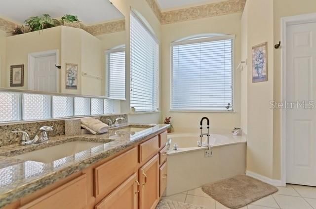236 BOXWOOD DRIVE, Davenport, FL 33837