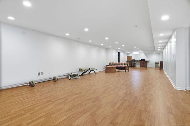 6450 Shagbark Drive, Troy, MI 48098