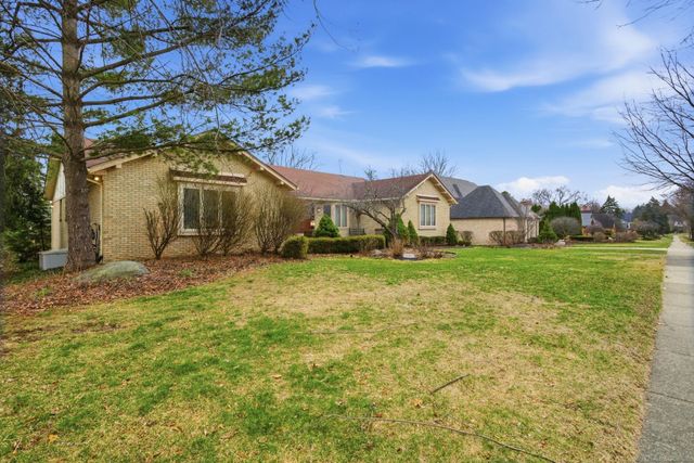 6450 Shagbark Drive, Troy, MI 48098