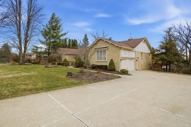 6450 Shagbark Drive, Troy, MI 48098