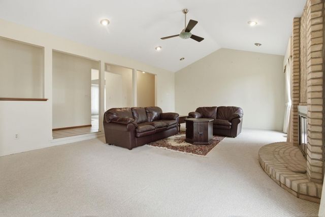 6450 Shagbark Drive, Troy, MI 48098