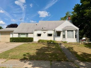 1114 Burlington Drive, Mt Clemens, MI 48043