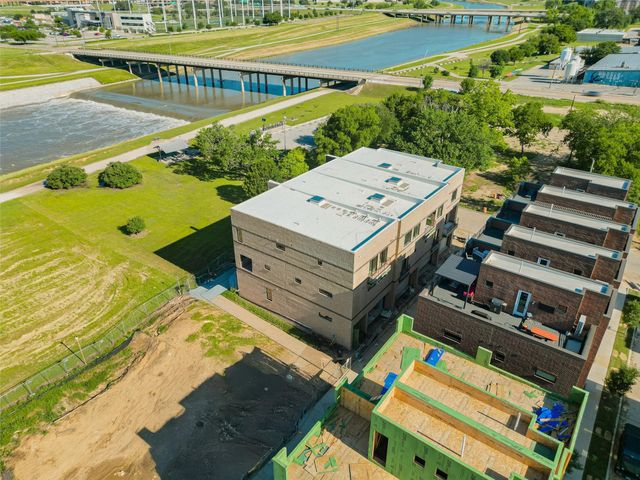 404 Vista Buena Trail, Fort Worth, TX 76111