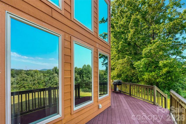 296 Acorn Lane, Rutherfordton, NC 28139