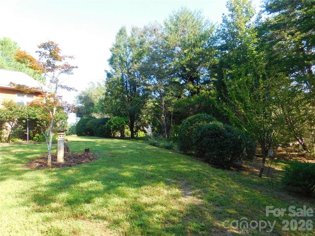 296 Acorn Lane, Rutherfordton, NC 28139