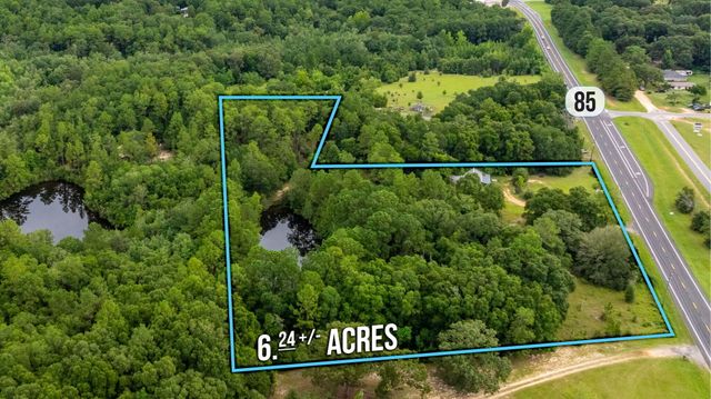 6388 N Hwy 85, Crestview, FL 32536