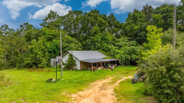 6388 N Hwy 85, Crestview, FL 32536