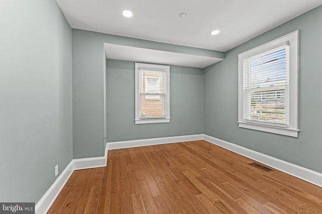 2108 31ST PL SE, Washington, DC 20020