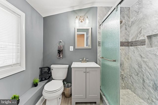 2108 31ST PL SE, Washington, DC 20020