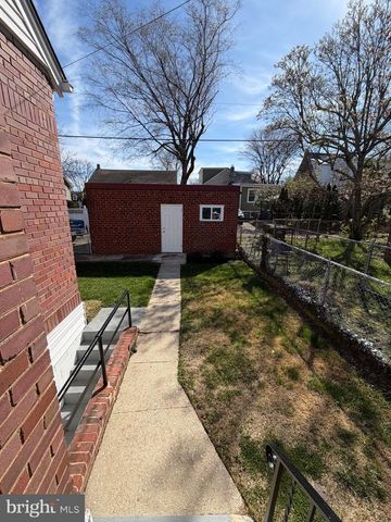 2108 31ST PL SE, Washington, DC 20020