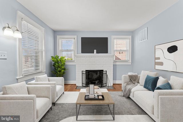 2108 31ST PL SE, Washington, DC 20020