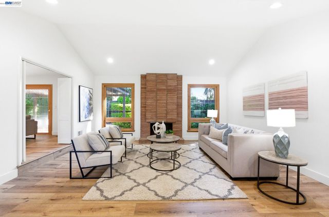 2645 Swanson Way, Mountain View, CA 94040