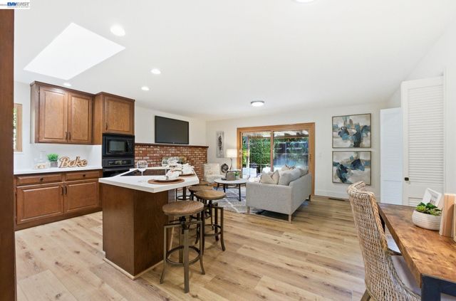 2645 Swanson Way, Mountain View, CA 94040