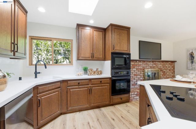 2645 Swanson Way, Mountain View, CA 94040