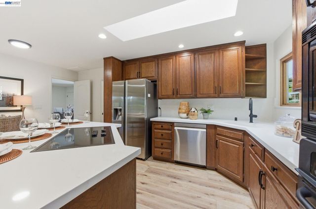 2645 Swanson Way, Mountain View, CA 94040