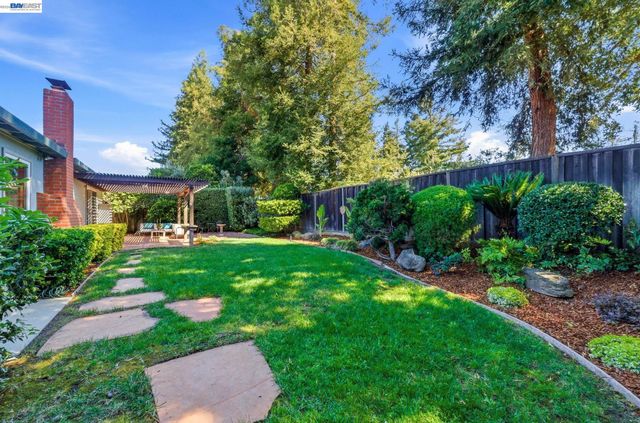 2645 Swanson Way, Mountain View, CA 94040