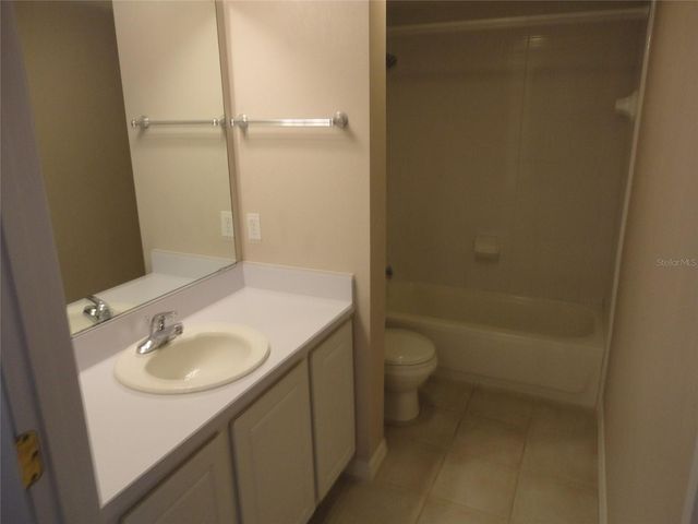 4820 SW 91ST TERRACE Q-202, Gainesville, FL 32608
