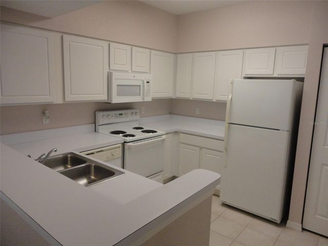 4820 SW 91ST TERRACE Q-202, Gainesville, FL 32608