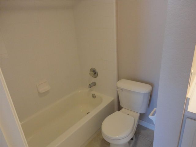 4820 SW 91ST TERRACE Q-202, Gainesville, FL 32608