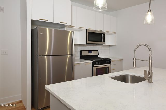 308 Excelsior Avenue 406, Saratoga Springs, Inside, NY 12866