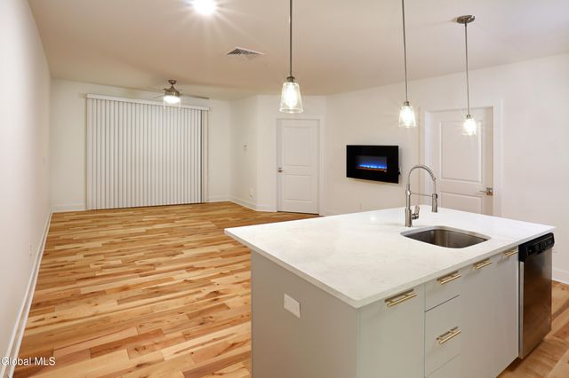 308 Excelsior Avenue 406, Saratoga Springs, Inside, NY 12866