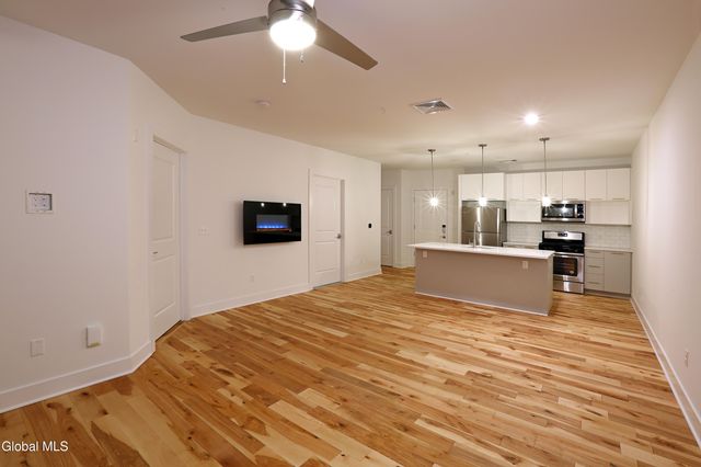 308 Excelsior Avenue 406, Saratoga Springs, Inside, NY 12866