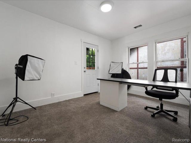 111 Farrand Park, Highland Park, MI 48203