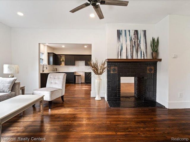 111 Farrand Park, Highland Park, MI 48203