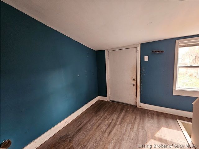 716 E 7th Street, Jeffersonville, IN 47130