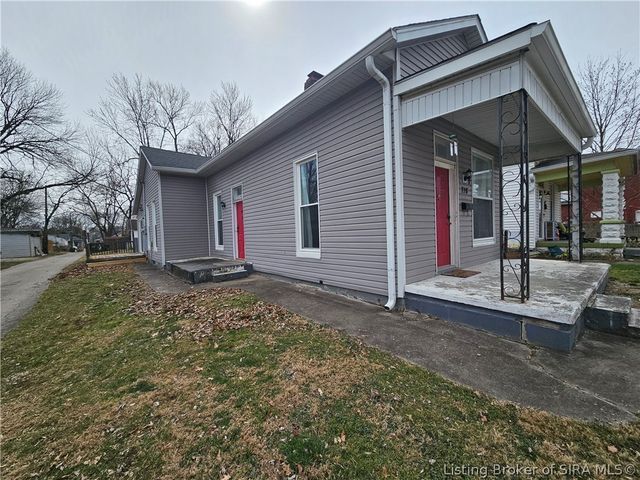 716 E 7th Street, Jeffersonville, IN 47130