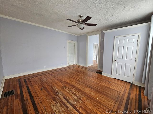 716 E 7th Street, Jeffersonville, IN 47130