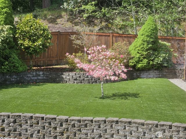 708 SW 353rd Place, Federal Way, WA 98023