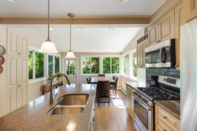 213 Sailer St, Cranford Twp., NJ 07016