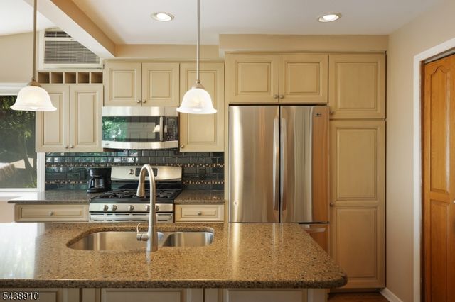 213 Sailer St, Cranford Twp., NJ 07016