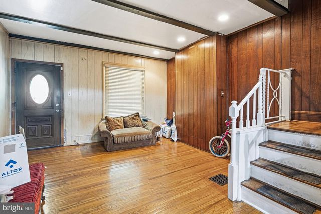 1549 N ROBINSON ST, Philadelphia, PA 19151