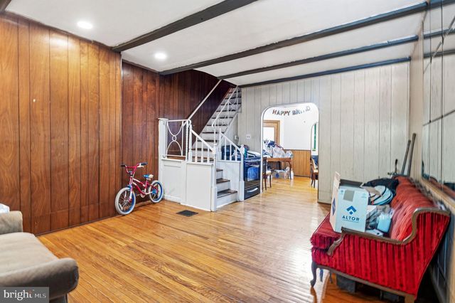 1549 N ROBINSON ST, Philadelphia, PA 19151