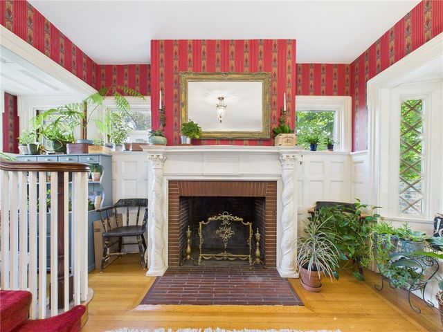 204 Spencer Avenue, Warwick, RI 02818