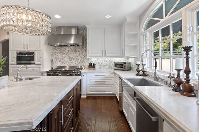 27532 Boothill Court, Laguna Hills, CA 92653