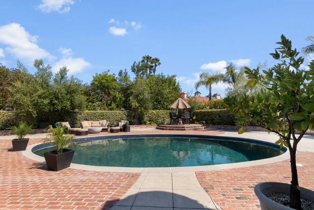 27532 Boothill Court, Laguna Hills, CA 92653